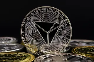 Držitelé Tronu (TRX) na burze Poloniex budou mít slevy